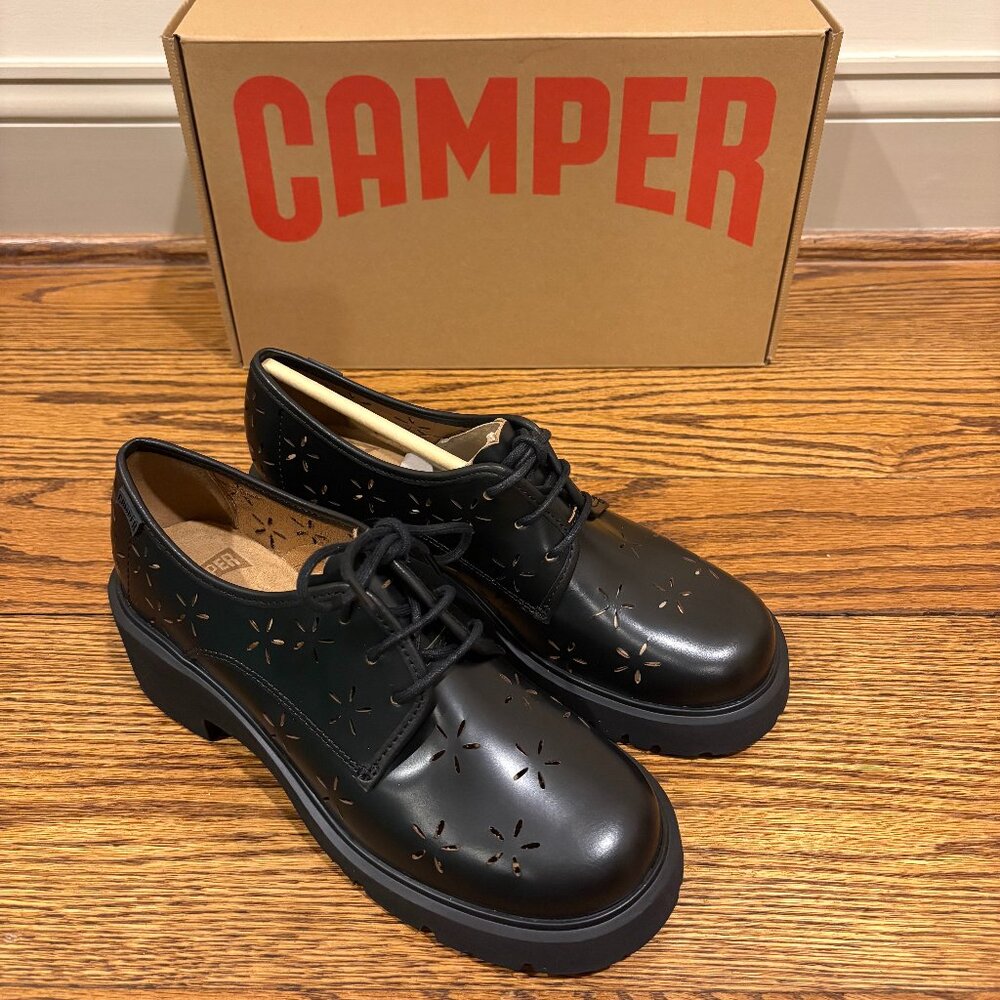 Camper Milah with Flower Motif